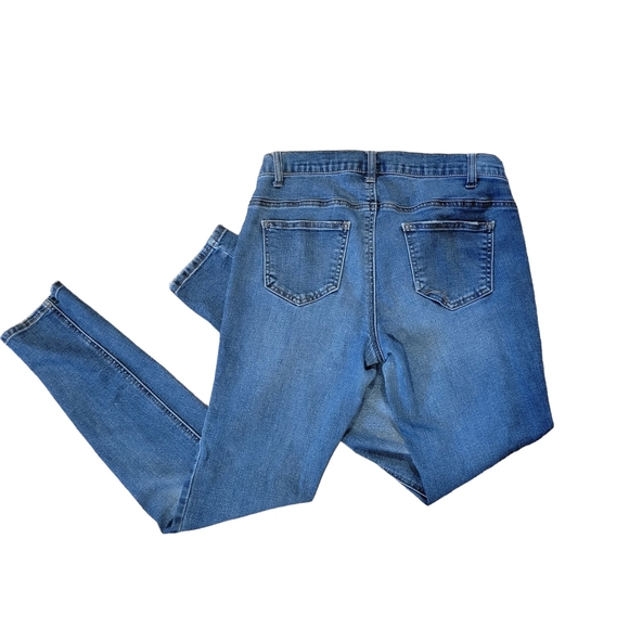 Indigo Blue Distressed Maturnity Jeans, Size Medium (16W) - Picture 2 of 12